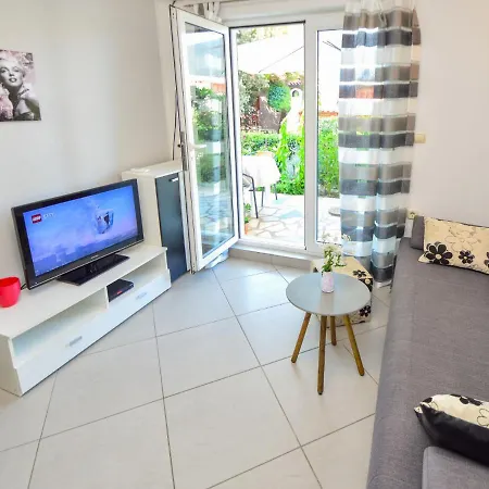 Apartment Roko By Interhome